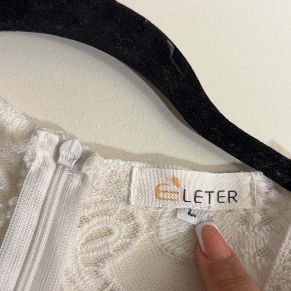 Eleter Chic White Lace Maxi Dress - Picture 4 of 4